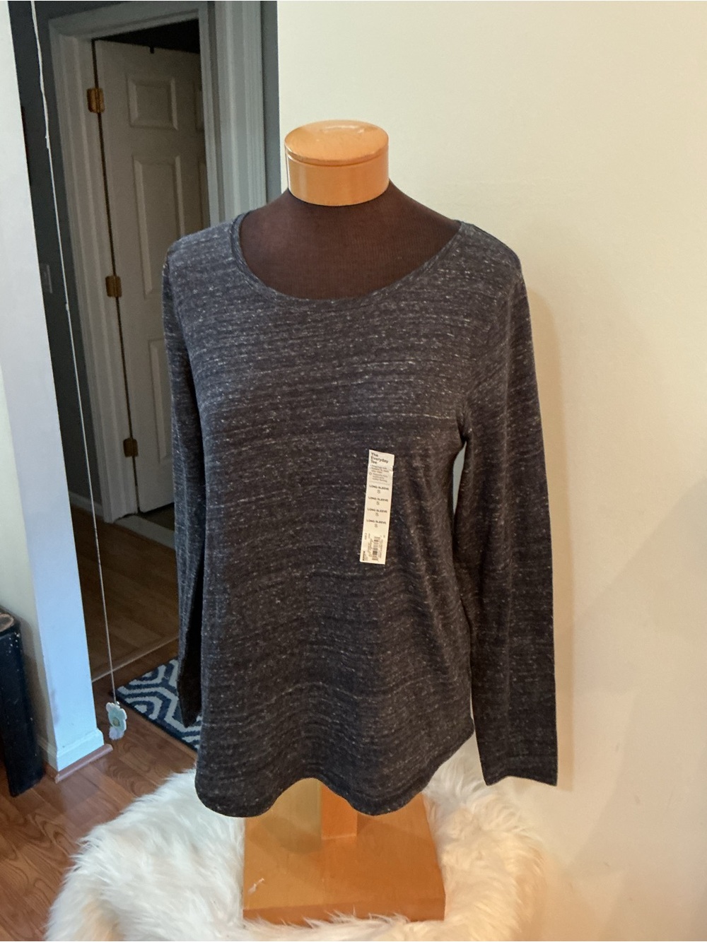 SONOMA The Everyday Tee Long Sleeve Heathered Navy Gray Top Size Small NWT